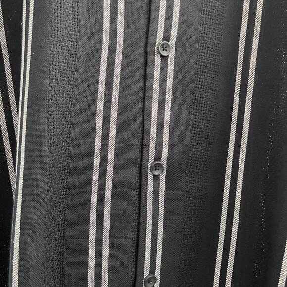 Forever 21 Men’s Black Striped Button Up Shirt – Size L – New With Tag - Picture 6 of 6